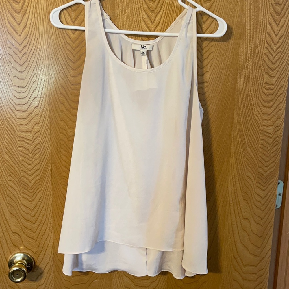 Sleeveless blouse size M